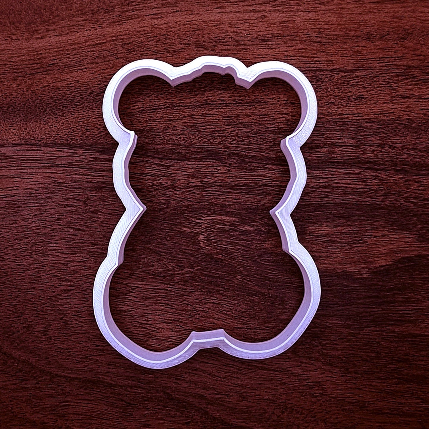 Teddy bear cookie cutter with heart shape—perfect for making sweet, detailed cookies for Valentine’s Day, birthdays, and heartfelt gifts.