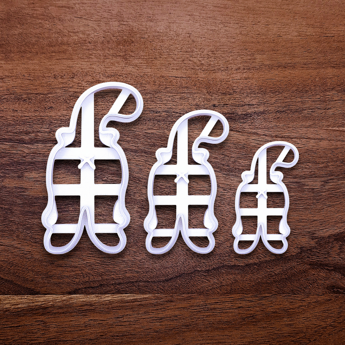 Cat butt cookie cutters with stamps for crisp, hilarious feline-shaped cookies—ideal for cat lovers and novelty baking gifts.