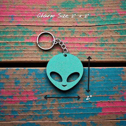 Alien head keychain, perfect for sci-fi fans, party favors, or fun personalized gifts.