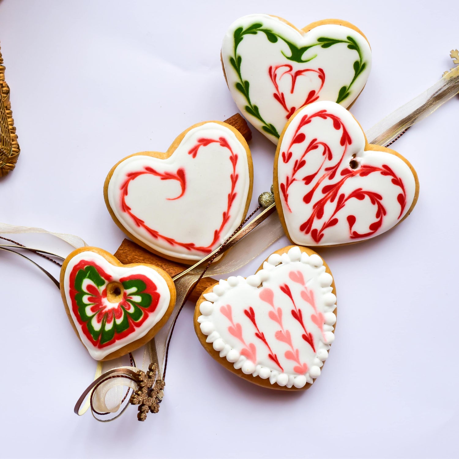 Valentine’s Day cookie cutters, handmade, eco-friendly, ideal for baking heart-shaped treats and romantic desserts.