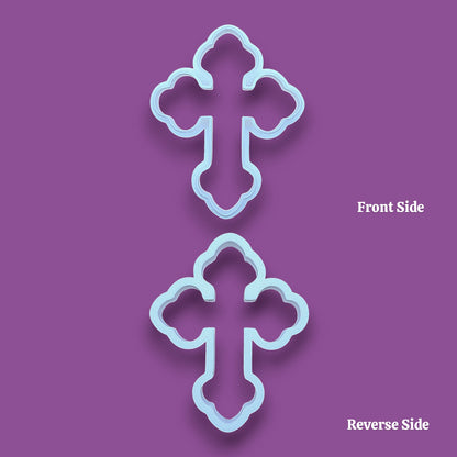 Cross cookie cutter shown front and reverse, perfect for Easter, Christmas, baptism and VBS treats. Can be used for fondant, cookies, clay, ceramics and biscuits.