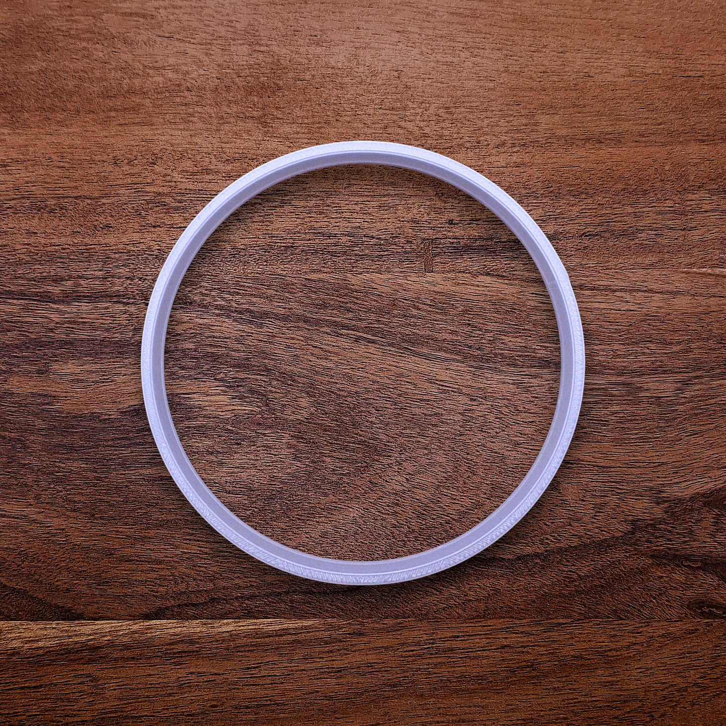 Round circle cookie cutter for baking, fondant, and crafts. Durable, food-safe, handmade circular tool available in multiple sizes for perfect shapes