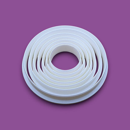 Set of 7 customizable circle cookie cutters from 5" to 1.4". Perfect for baking, fondant, biscuits, sandwiches, and crafting round shapes.