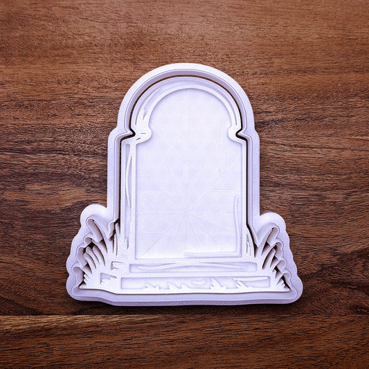 Gravestone cookie cutter and stamp for eerie, easy-to-decorate cookies or creepy fondant toppers.