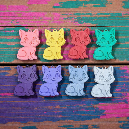 Handmade and customizable cat keychains in assorted colors – perfect for pet lovers, gifts, and cat-themed bag or zipper charms.