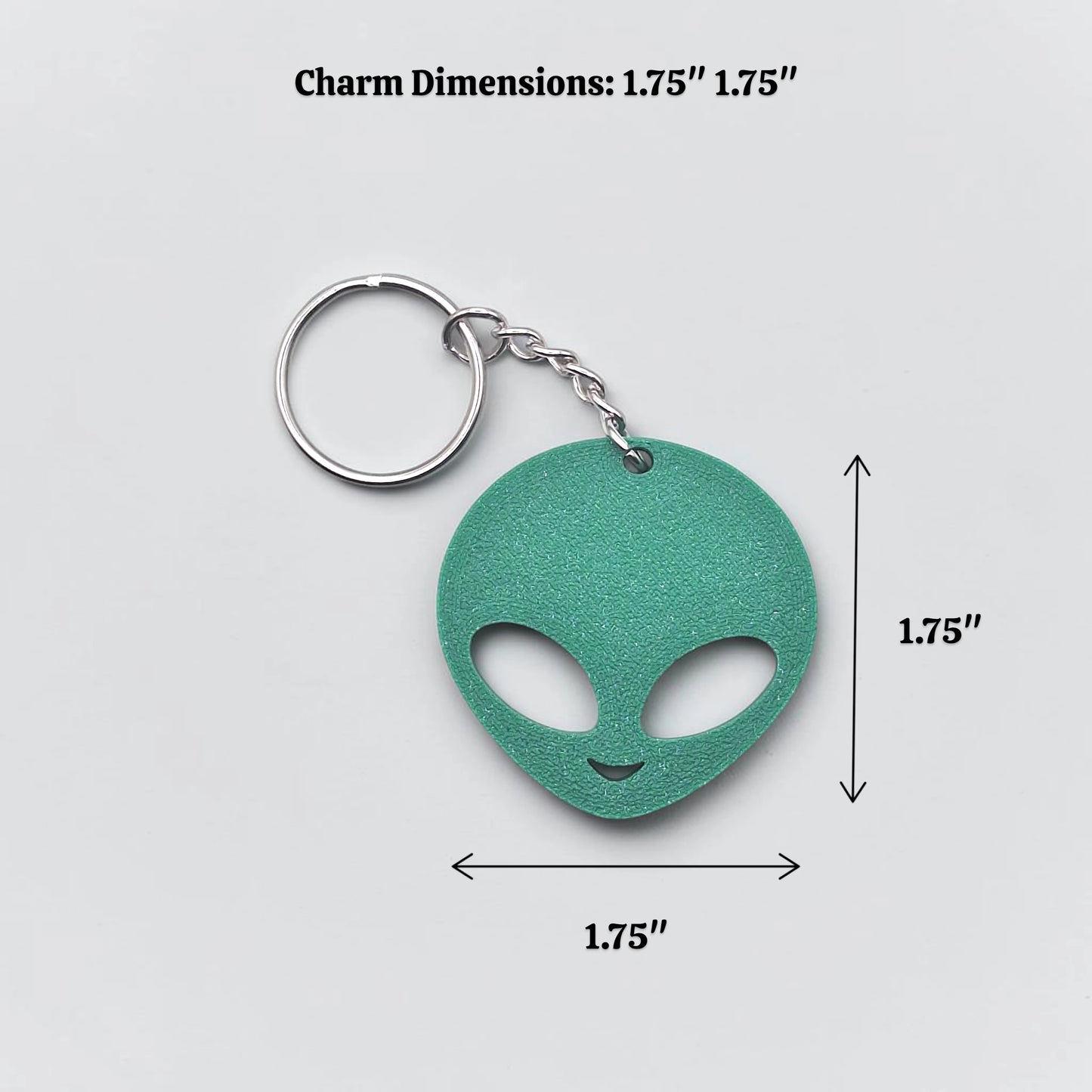 Alien head keychain, perfect for sci-fi fans, party favors, or fun personalized gifts.
