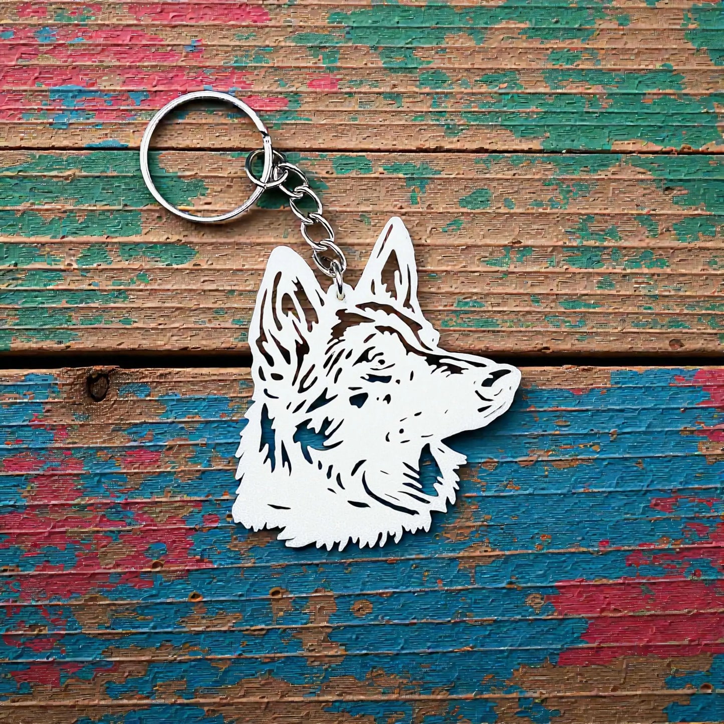 Handmade and customizable German Shepherd keychain, perfect for dog moms, dog lovers, GSD pet parents, or custom gifts.