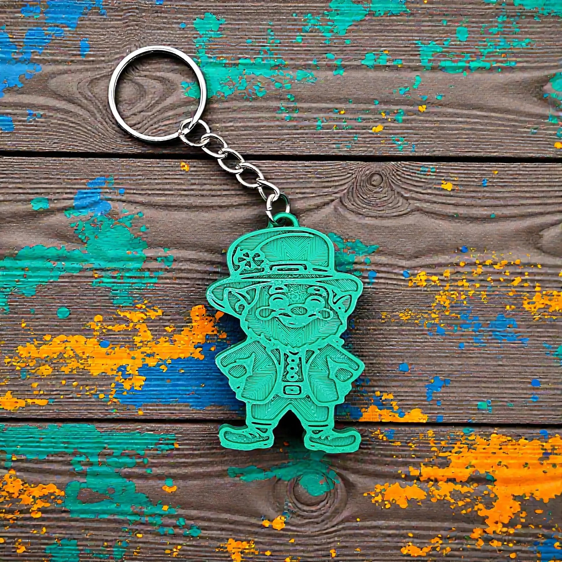 Handmade and customizable leprechaun keychain in green, ideal for Irish gifts, St. Paddy’s Day party favors, and festive shamrock bag charms.