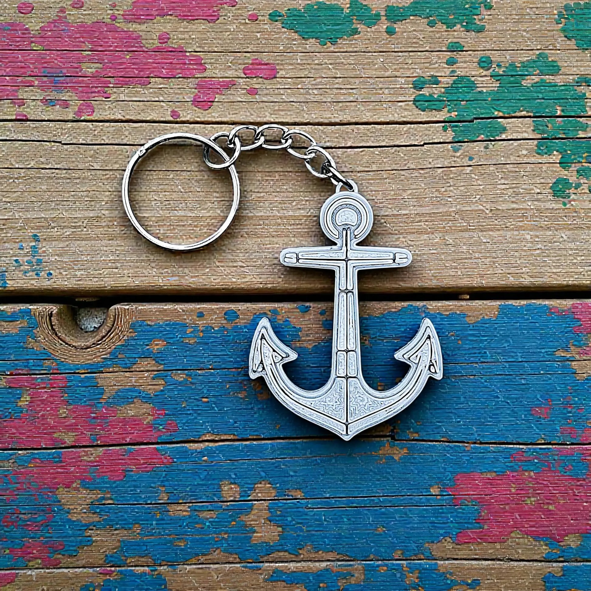Handmade and customizable anchor keychain in silver, perfect nautical accessory for baby showers, boat lovers, coastal weddings, and beach-themed gifts.