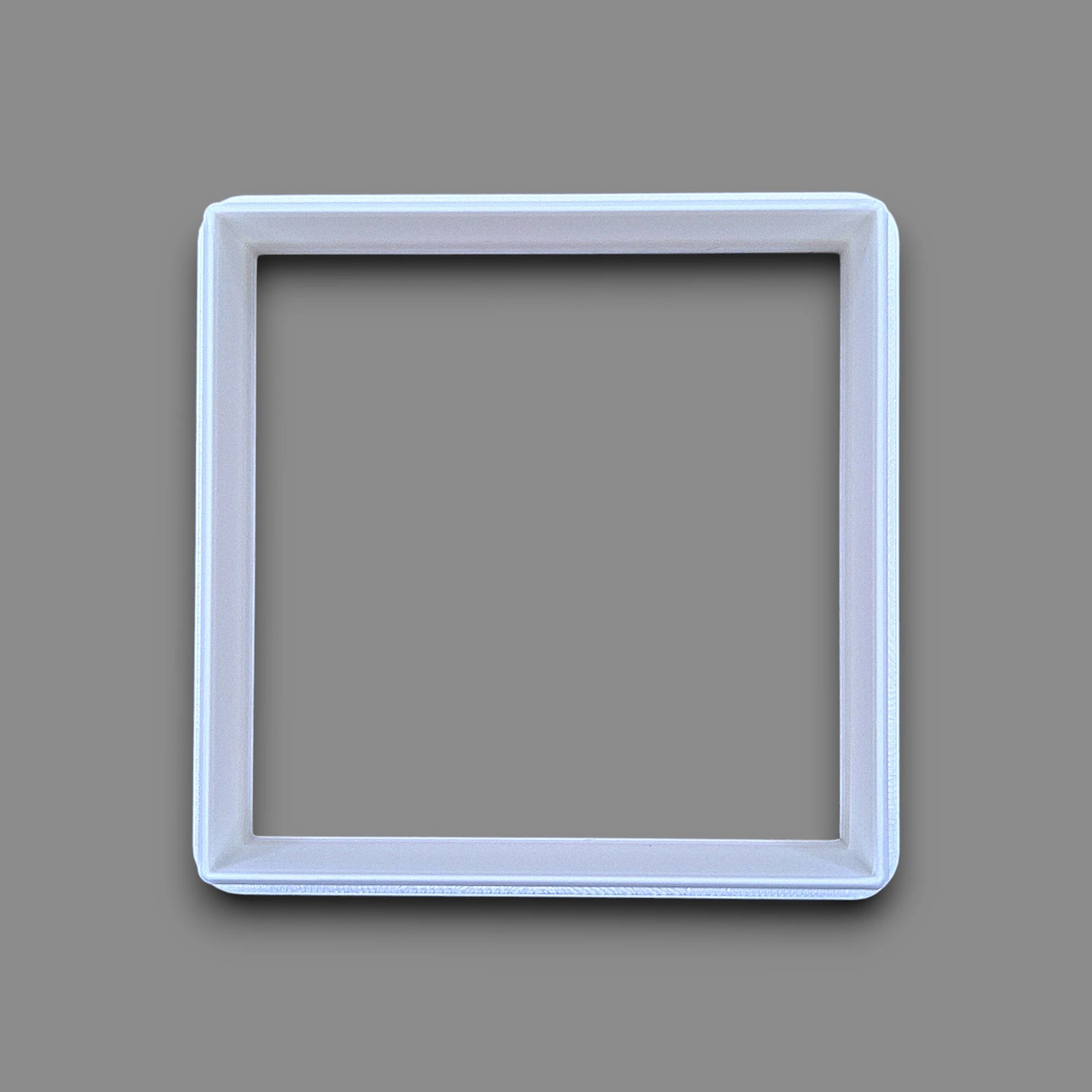 Square cookie cutter, perfect for fondant, dough, clay, ceramics and fondant.